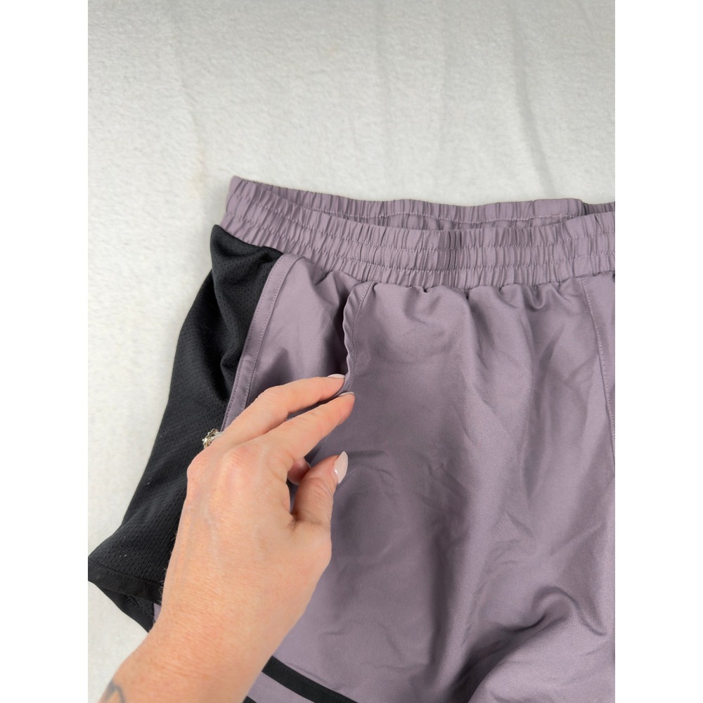 Under Armour HeatGear Womens XL Purple Black Mesh Trim Running Shorts Loose Fit - Picture 5 of 7